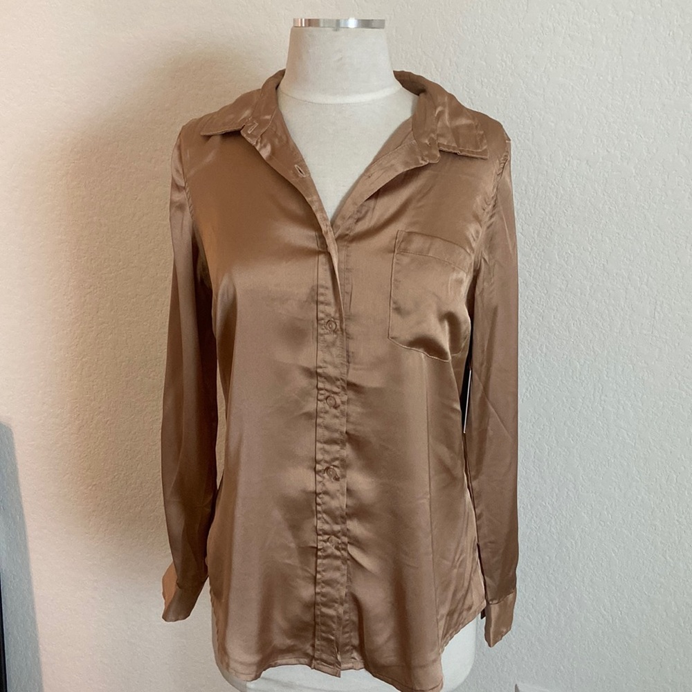 Rose gold button down NWT
